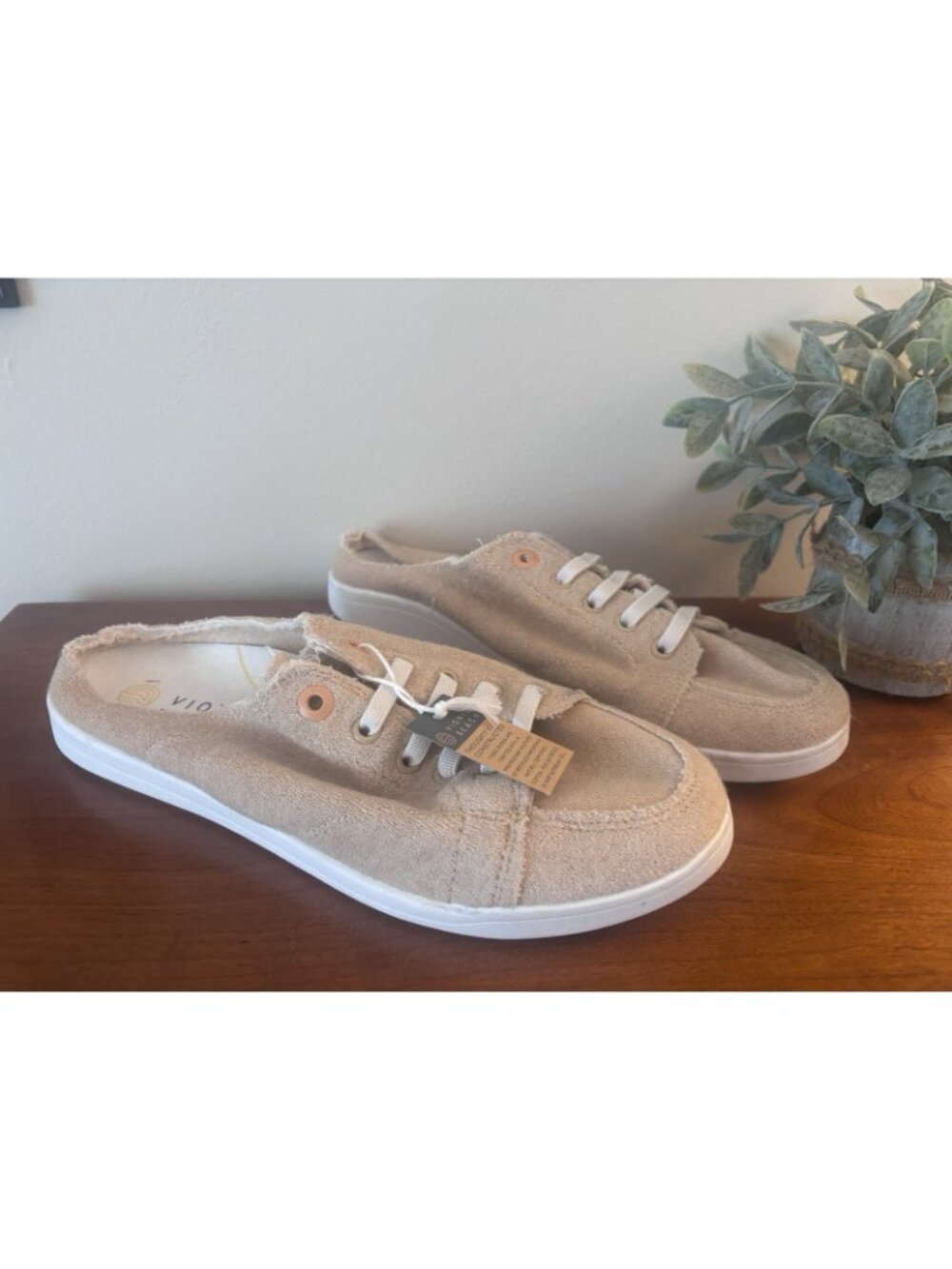 Vionic Beige Casual Slip-On Sneakers Beach Mule - Picture 3 of 8